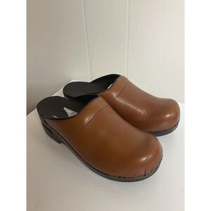 LANDS' END BROWN LEATHER MULES CLOGS Women's 7 7B slip on open back shoes